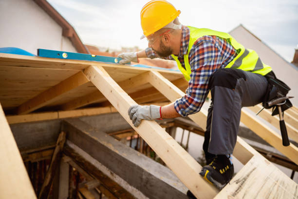 Best Flat Roof Repair Services  in Manitowoc, WI